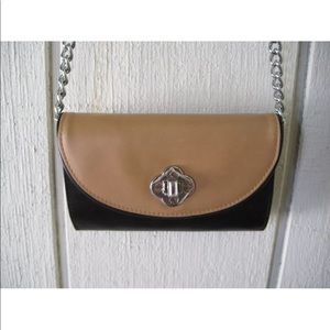 Brighton My Flat in London Purse crossbody wallet